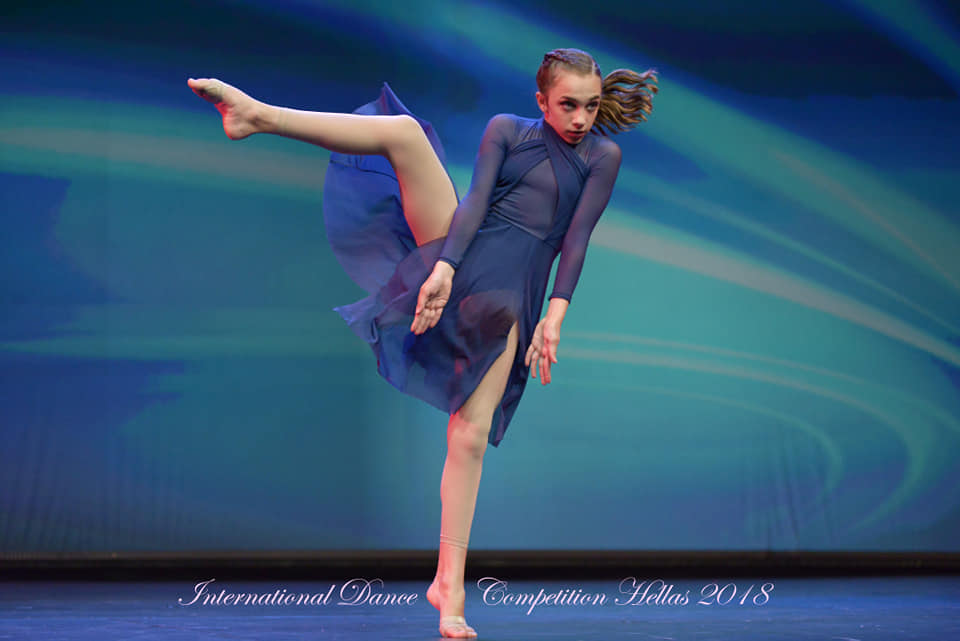 Contemporary dancing competition-5